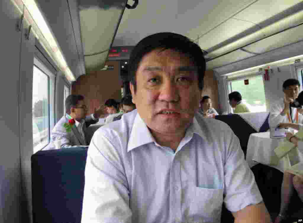 铁道部宣传部副部长郭文强