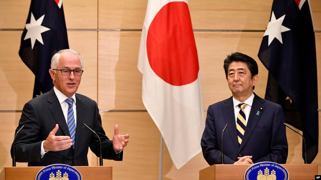Thủ tướng Australia Malcolm Turnbull và Thủ tướng Nhật Shinzo Abe trong cuộc họp báo chung tại Tokyo ngày 18/1/18