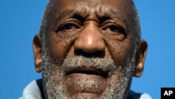 Aktor dan veteran Angkatan Laut Bill Cosby dalam upacara Hari Veteran di Philadelphia (11/11). (AP/Matt Rourke)