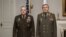 Dalam foto yang dirilis oleh Departemen Pertahanan AS, Ketua Kepala Staf Gabungan AS, Jenderal Mark A. Milley (kiri) dan Kepala Staf Umum Rusia, Jenderal Valery Gerasimov tampil bersama dalam pertemuan yang diadakan di Helsinki pada 22 September 2021. (Foto: AFP/Chuck Burton/DoD)