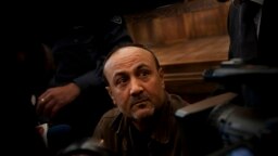 مروان برغوثی، از رهبران «جنبش فتح» که در سال ۲۰۰٢ میلادی به دلیل دست‌داشتن در حملات مرگبار به شهروندان اسرائیلی به پنج‌بار حبس ابد محکوم شد.