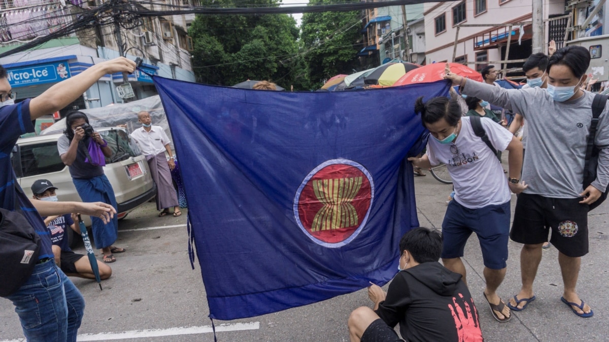 路透社：中国游说让缅甸军政府参加中国-东盟峰会，遭到东盟成员国反对