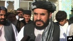 خان محمد مجاهد قوماندان امنیۀ ولایت قندها که طی یک حملۀ انتحاری روز جمعه در مقر قوماندانی امنیۀ آن ولایت کشته شد.