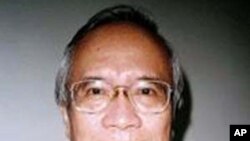Dr Nguyen Dan Que ຜູ້ຄັດຄ້ານລັດຖະບານຫວຽດນາມ