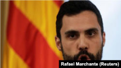 En la imagen de archivo, el presidente del Parlament, Roger Torrent , en una comparecencia en Barcelona el 30 de enero de 2018. REUTERS/Rafael Marchante