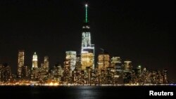 La seguridad en la Torre 1 del Centro de Comercio Mundial en Nueva York fue violada por un adolescente que subió hasta lo más alto del edificio.