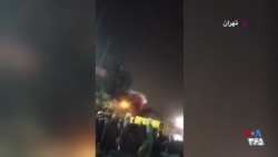 پایین کشیدن پرچم جمهوری اسلامی در تهرانپارس: آتیشش بزن
