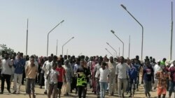 تظاهرات علیه کودتا در شهر عطبره سودان - چهارشنبه ۵ آبان