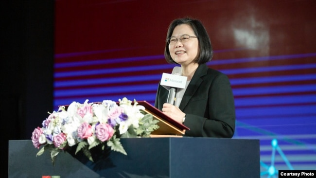 台湾总统蔡英文出席微软投资台湾新计划发表记者会。（台湾总统府提供）