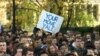 耶鲁学生游行示威要求种族公平