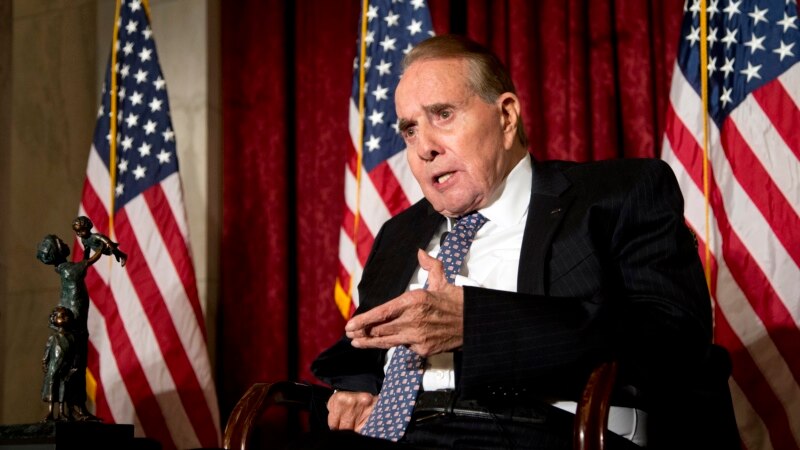 Reactions to Bob Dole's Death From US Dignitaries, Veterans