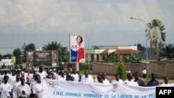 Des journalistes burundais manifestant à Bujumbura, Burundi, le 3 mai 2011. 