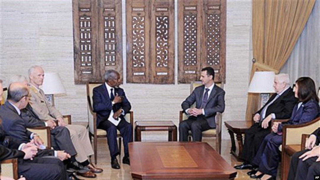 Kofi Annan Damashqda prezident Bashar al-Assad bilan uchrashmoqda. Suriya rahbariyati Xuladagi qotilliklarga aloqasi yo’qligini aytib, aybni bir yildan beri tinmayotgan qo’zg’olon ortidagi terrorchilarga to’nkagan