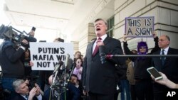 Keven Downing, l'avocat de Paul Manafort, s'adresse aux journalistes à Washington, après l'audience du 13 mars 2019.