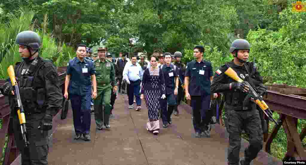 ႏုိင္ငံေတာ္အတုိင္ပင္ခံပုဂၢဳိလ္ ေဒၚေအာင္ဆန္းစုၾကည္ ရဲ႕ ရခိုင္ခရီးစဥ္ (Myanmar State Counsellor Office)
