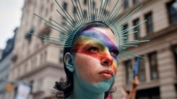 Artistas, políticos y miles de personas participaron de las machas programadas en el cierre del mes del orgullo LGBTQ+ en todo EEUU