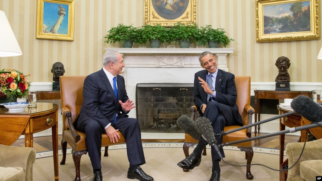 AQSh Prezidenti Barak Obama (o'ngda) va Isroil Bosh vaziri Benyamin Netanyaxu Oq uyda gaplashmoqda, 9-noyabr, 2015-yil