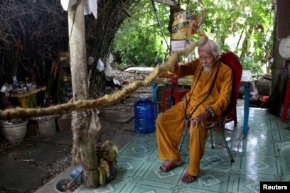 Vietnamese Man Has Not Cut His Hair for 80 Years