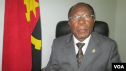  Isaías Jaime Vilinga , embaixador de Angola em Moçambique 