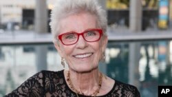 Duke tenía 16 años cuando ganó el Oscar como mejor actriz secundaria por su papel de una joven ciega, sorda y muda a la que una tutora ayuda a comunicarse.