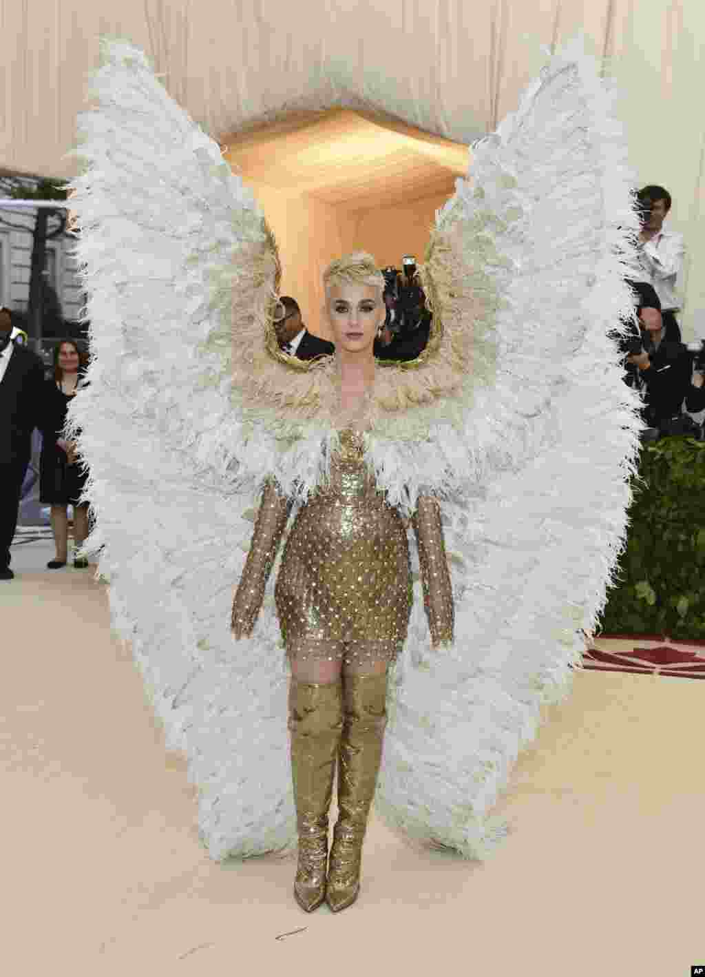 Singer Katy Perry attends The Metropolitan Museum of Art&#39;s Costume Institute benefit gala celebrating the opening of the Heavenly Bodies: Fashion and the Catholic Imagination exhibit on Monday, May 7, 2018, in New York. (Photo by Charles Sykes/Invision/AP)