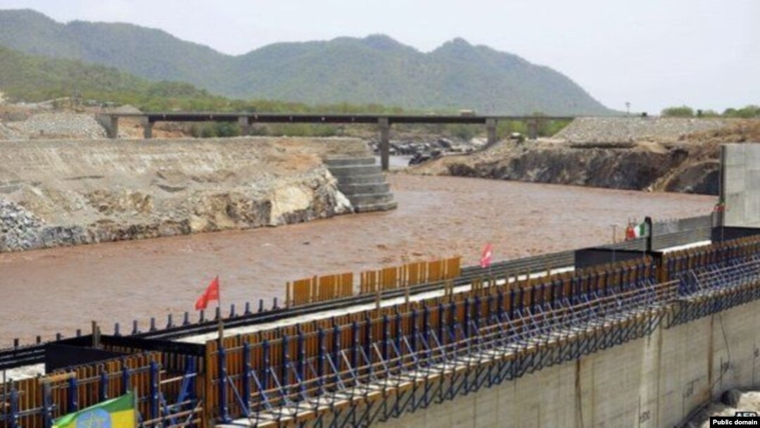 Mesir khawatir pembangunan bendungan Grand Renaissance di Ethiopia ini akan mengganggu aliran Sungai Nil di wilayah Mesir. 