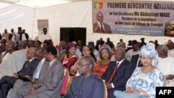 (First row R-L) National Assembly's president Mamadou Seck, Minister of the Connectivity Alassane Dialy Ndiaye, State Minister Mamadou Diop de Croix, Environment Minister Djibo Leyti Ka, (Second row R-L) Minister for Family and women's organizations Aïda 