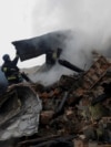 Vatrogasci gase požar poslije ruskog napada dronovima na Harkov. (Foto: REUTERS/Sofiia Gatilova)