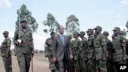 Kun Askari oo Uganda Tababar ku Soo Dhamaystay