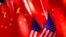 资料照片：美国和中国国旗。