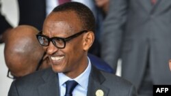 Paul Kagame, président de la République du Rwanda et président en exercice de l'Union africaine (UA), na siège ya UA, na Addis Abeba, Ethiopie, 17 novembre 2018.