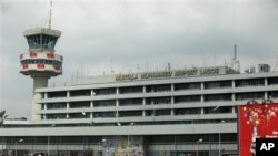 Bandara internasional Murtala Muhammed di kota Lagos, Nigeria (foto: dok). Nigeria akan menggunakan pinjaman dari Tiongkok untuk memperbaharui infrastruktur termasuk jalan kereta api dan bandara.