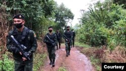 ျမန္မာဘက္ကလာတဲ့ မူးယစ္ေမွာင္ခိုသမားေတြနဲ႔ တိုက္ပြဲျဖစ္တဲ့ ထိုင္းနယ္ျခားေစာင့္တပ္။ (ဓာတ္ပုံ - ထိုင္းနယ္ျခားေစာင့္တပ္ - ႏိုဝင္ဘာ ၀၂၊ ၂၀၂၀)