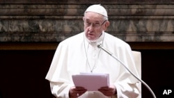 El Papa Francisco prometió el viernes 21 de diciembre de 2018 en su discurso anual a la Curia que la Iglesia Católica "nunca más" encubrirá los abusos sexuales del clero.