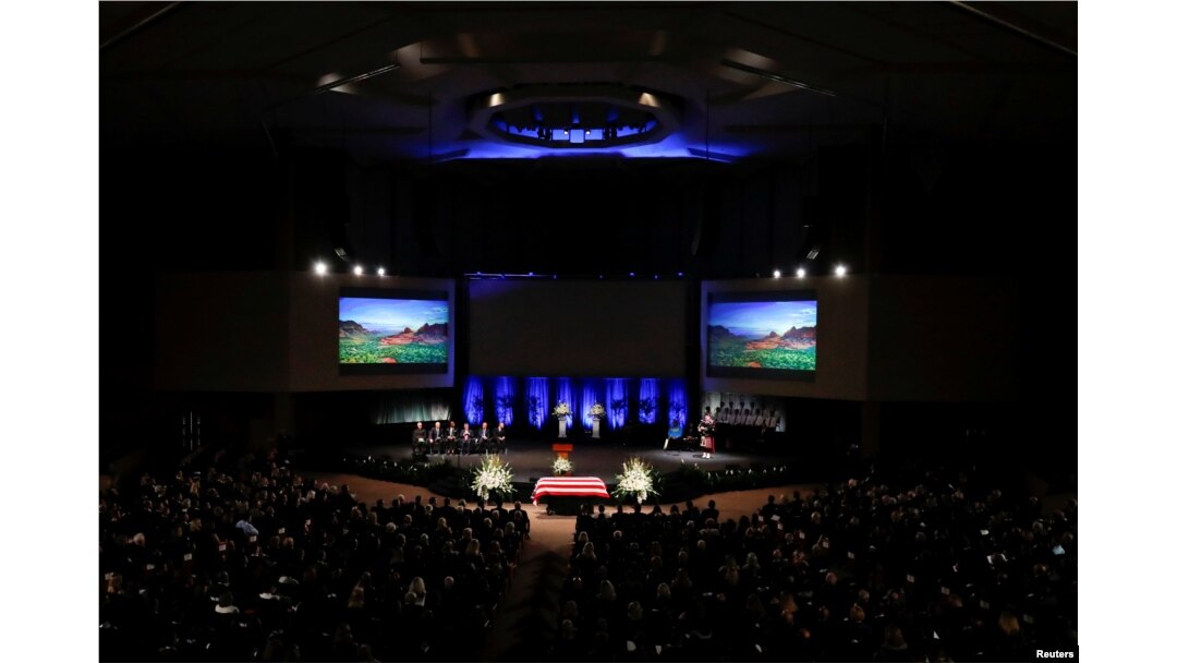 Jay Smith plays the bagpipe during ? memorial service for U.S. Senator John McCain at North Phoenix Baptist Church in Phoenix, Arizona, Aug. 30, 2018.