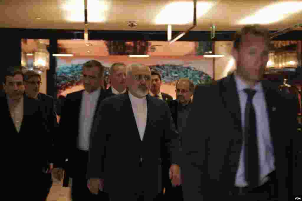 Javad Zarif forein minister of Iran in Geneva nuclear talk02, جواد ظریف وزیر خارجه ایران در ژنو