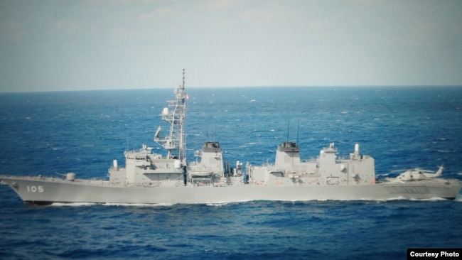 日本海上自卫队护卫舰“稻妻号”在西太平洋参加与美国的军演 (2017年11月资料照-日本海上自卫队)