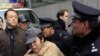 中国拟扩大警察查验身份证权限引发不安