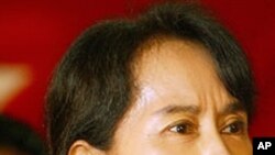 Aung San Suu Kyi (File)
