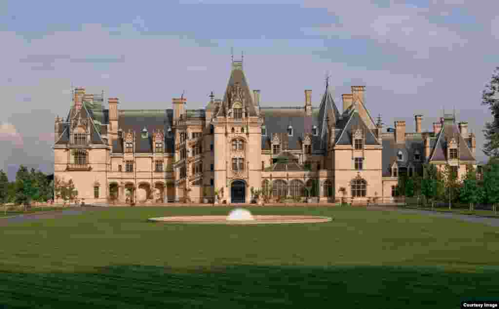 Biltmore was completed in 1895. The house built for George Vanderbilt has 250 rooms.