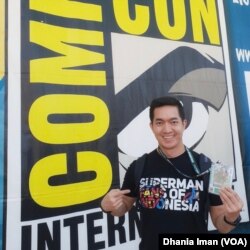 Pengunjung acara Comic Con International 2018, Imam Wibowo, dari Indonesia (Dok: VOA)