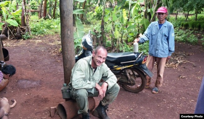​Dr. Sylvain Vogel, left, professor of Sanskrit and linguistics at the Royal University of Fine Arts, and independent researcher on Bunong language. (Courtesy photo of Peter Maquire)