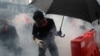 Policija suzavcem i vodenim topovima na demonstrante u Hong Kongu