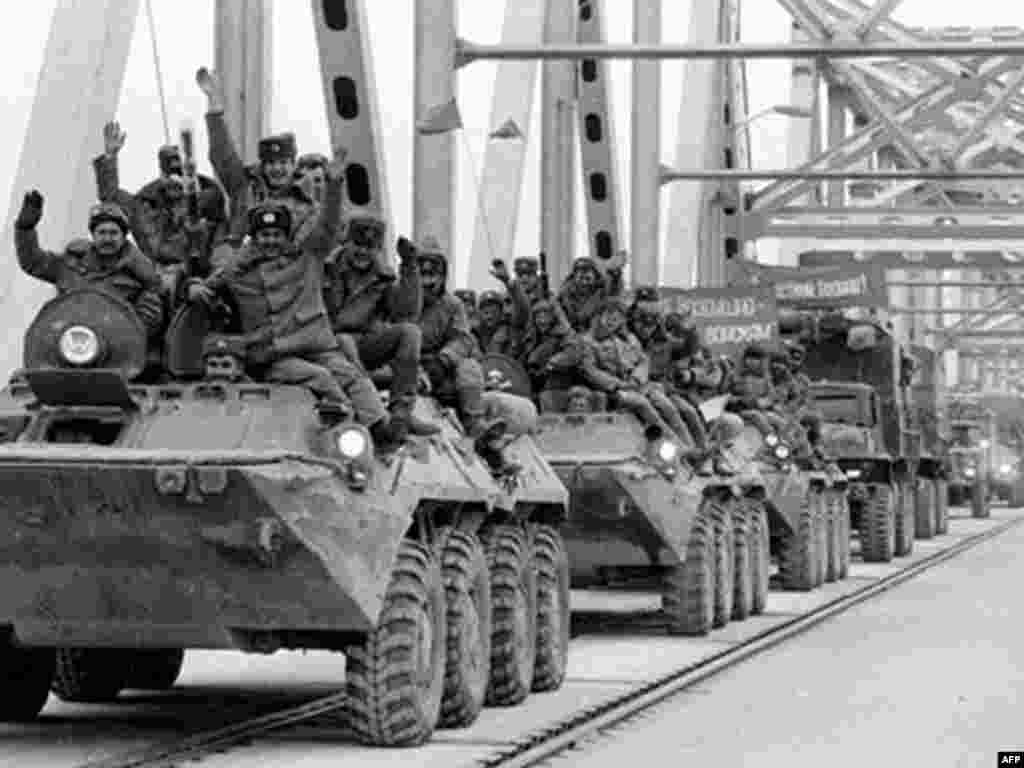 Ngày 15/2/1989, các binh sĩ Xô Viết cuối cùng rời khỏi Afghanistan