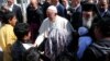 Le pape lance une campagne pour tendre la main aux migrants