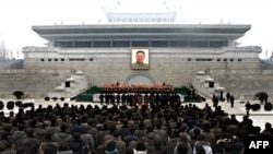 Koreanoveriorët betohen për besnikëri ndaj udhëheqësit të ri