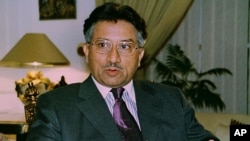 Arhiva - Pakistanski predsjednik, general Perverz Mušaraf, daje intervju za AP 4. jula 2001.