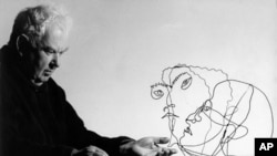 Artist Alexander Calder combined a love of mobiles and portraits in his work, now on display at the National Portrait Gallery.