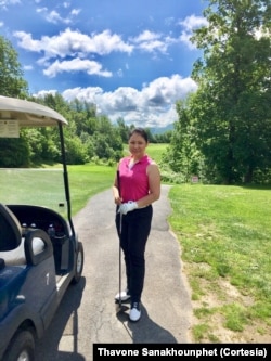 ຍານາງຖາວອນ ຊນະຂຸນເພັດ ສະຕີການາດາເຊື້ອສາຍລາວ ທີມັກຮັກກິລາ.