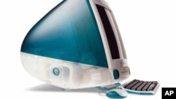 El diseño futurísta de la iMacv revolucionó la industria y la percepción de las computadoras personales.